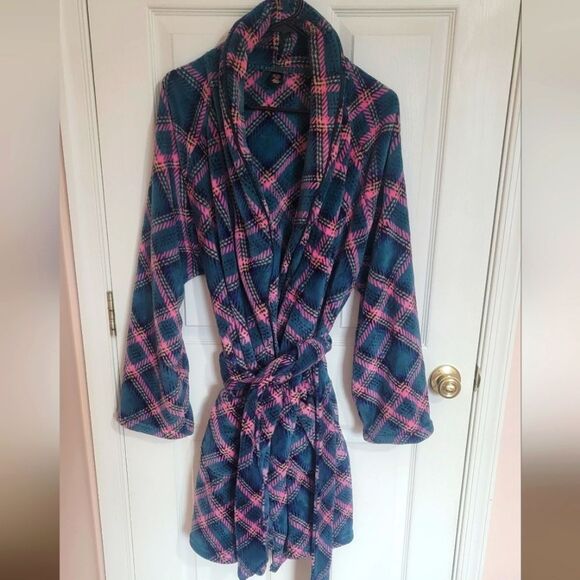 Victoria's Secret Winter Robe EUC M/L - Picture 1 of 3